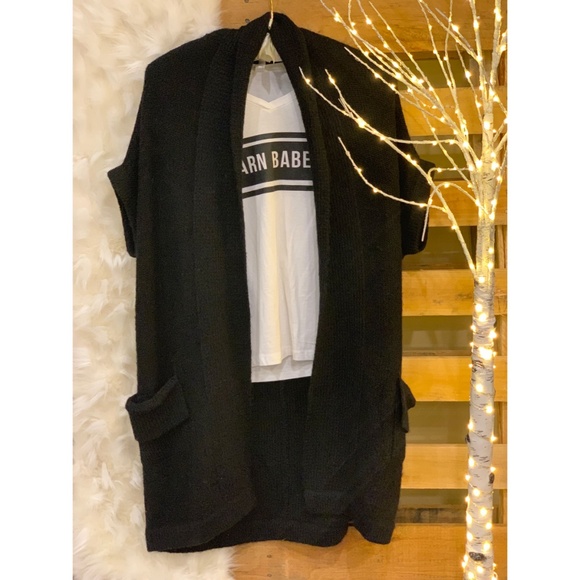 Black Sleeveless Tie Sweater - Picture 1 of 5